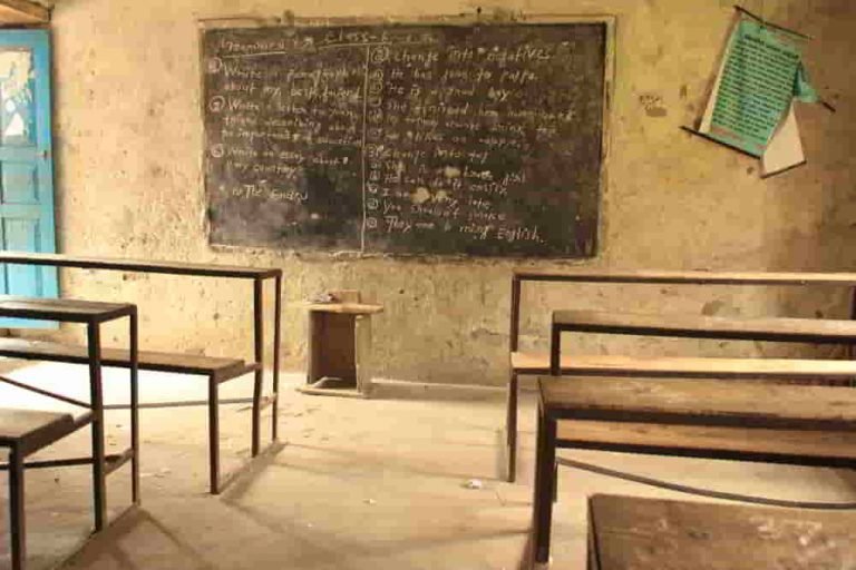 raithane school classroom front feat image