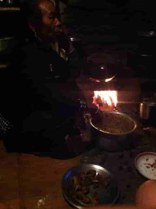 Maili didi frying fish 10