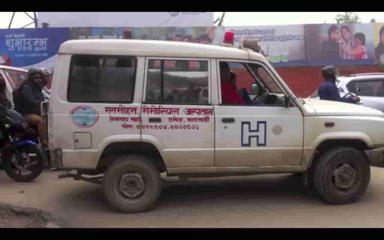 ambulance stuck in traffic feat image