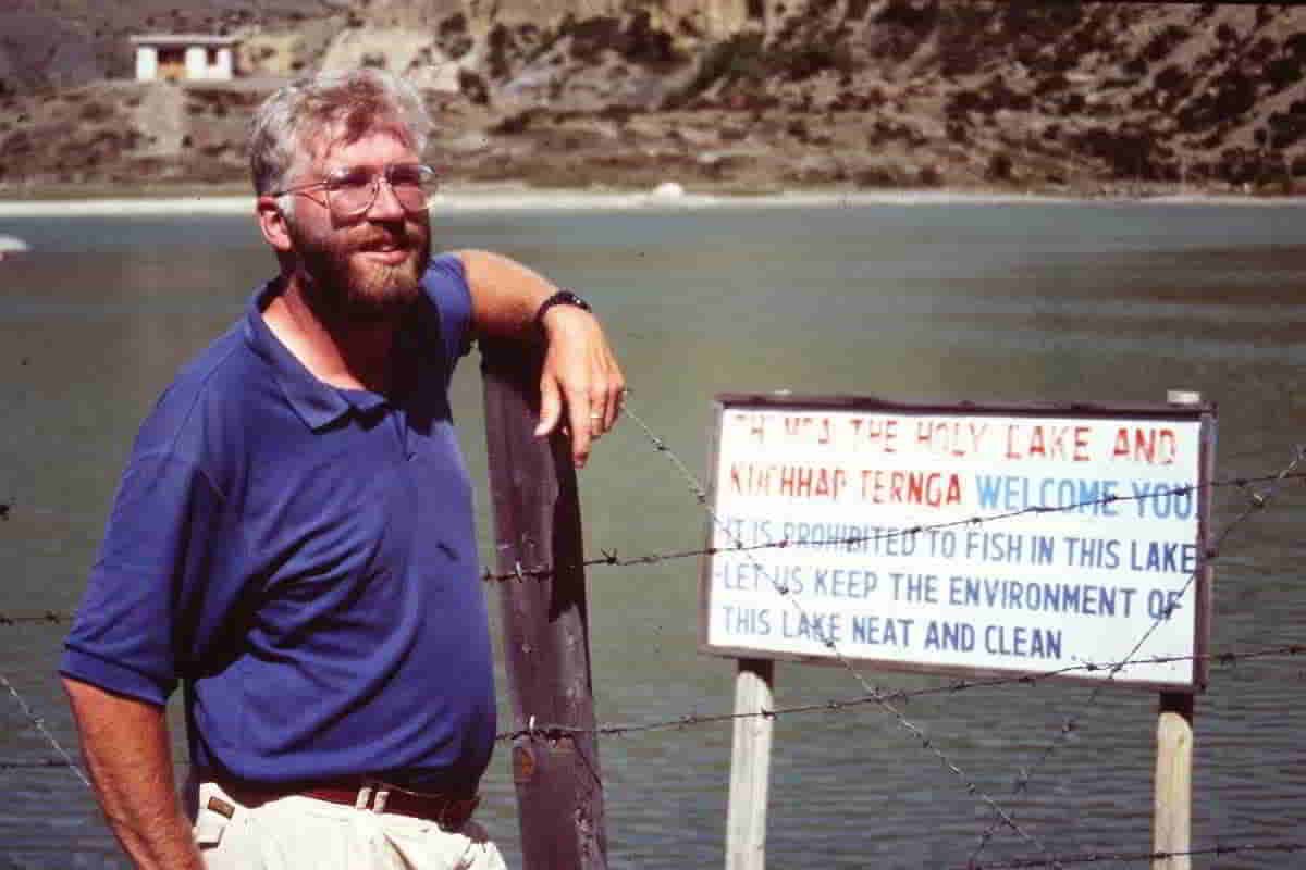 Read more about the article Traveling in Nepal While Local: Money Talks, Nepalis Walk